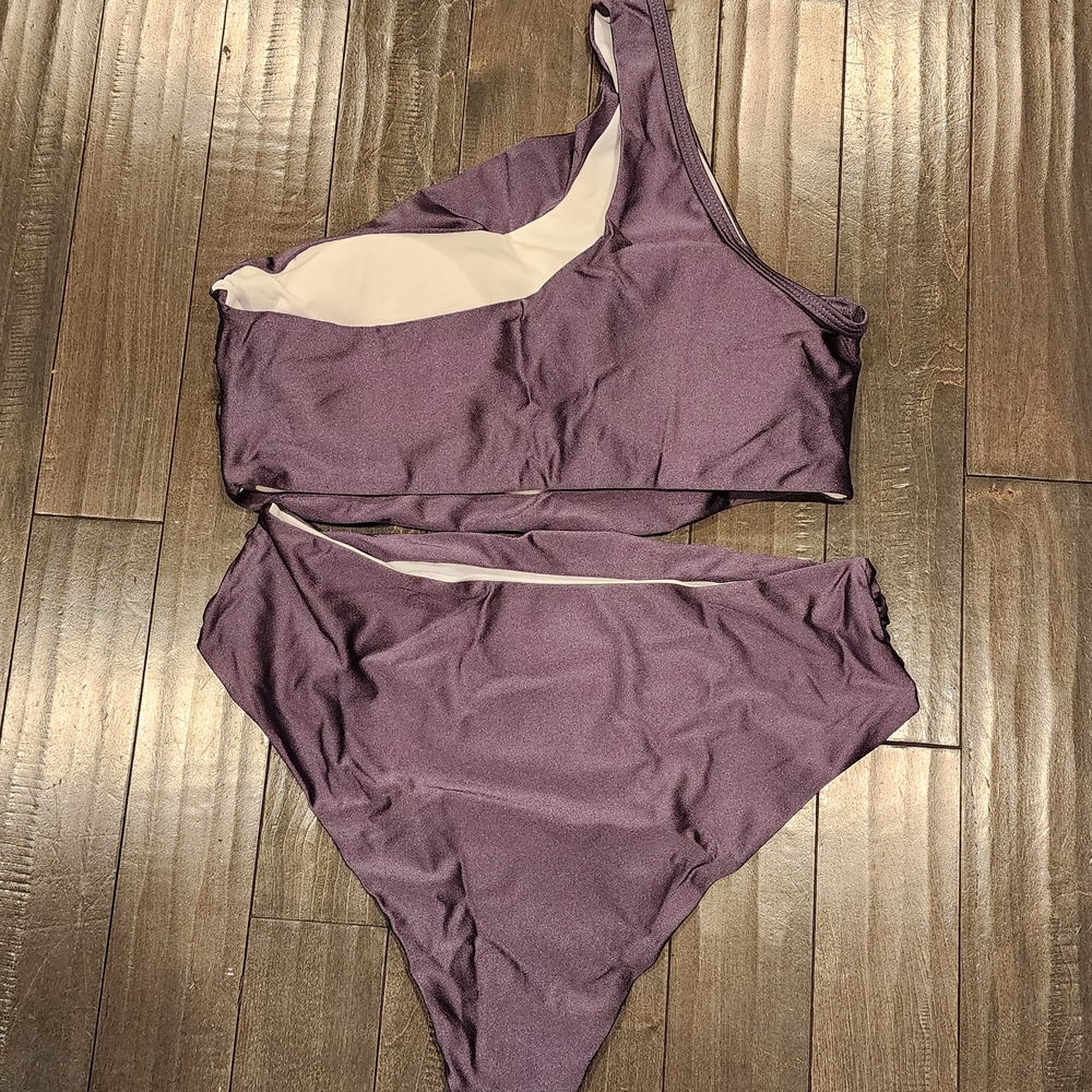 High-Rise Two-Piece Bikini Set in Plum - Picture 3 of 4